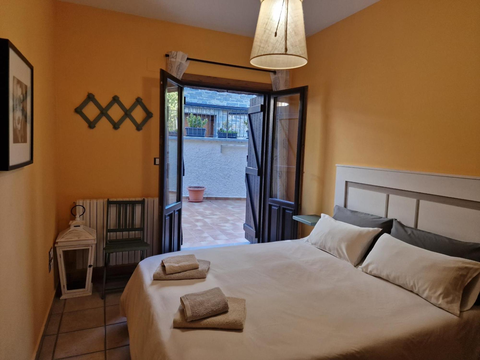 Casa Che Playa & Montana Biescas Apartment Luaran gambar