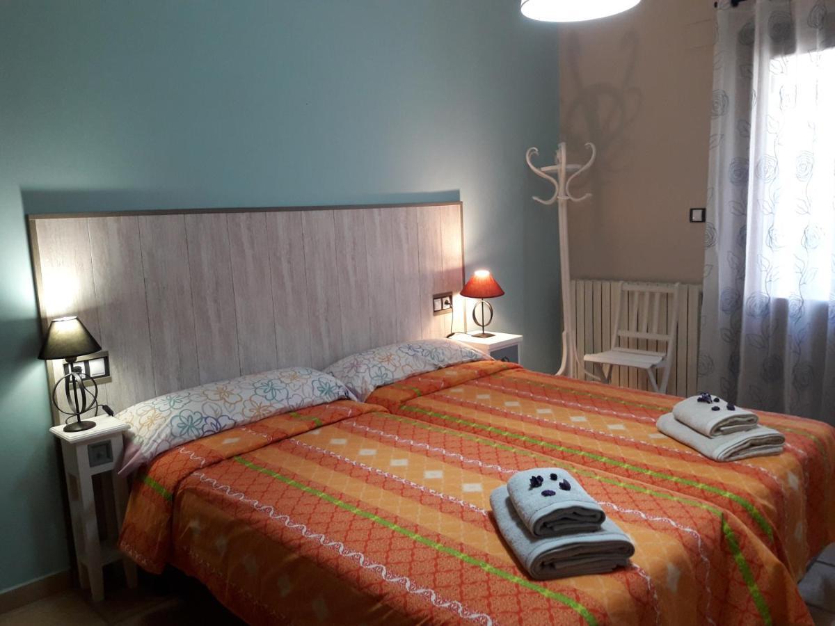 Casa Che Playa & Montana Biescas Apartment Luaran gambar